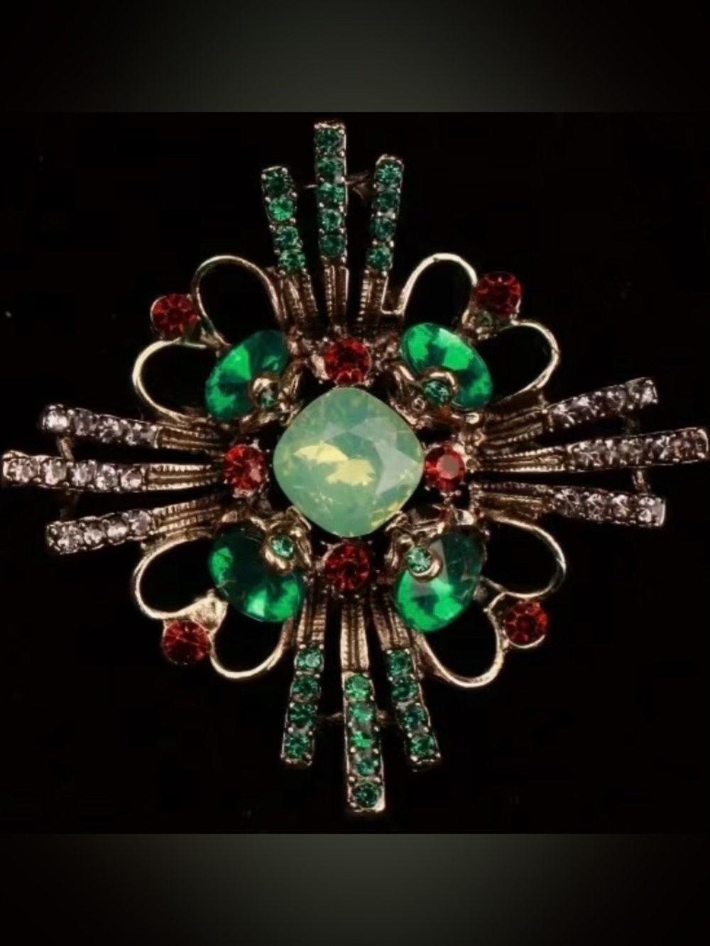 Vintage-Inspired Green Crystal Floral Brooch -Classic